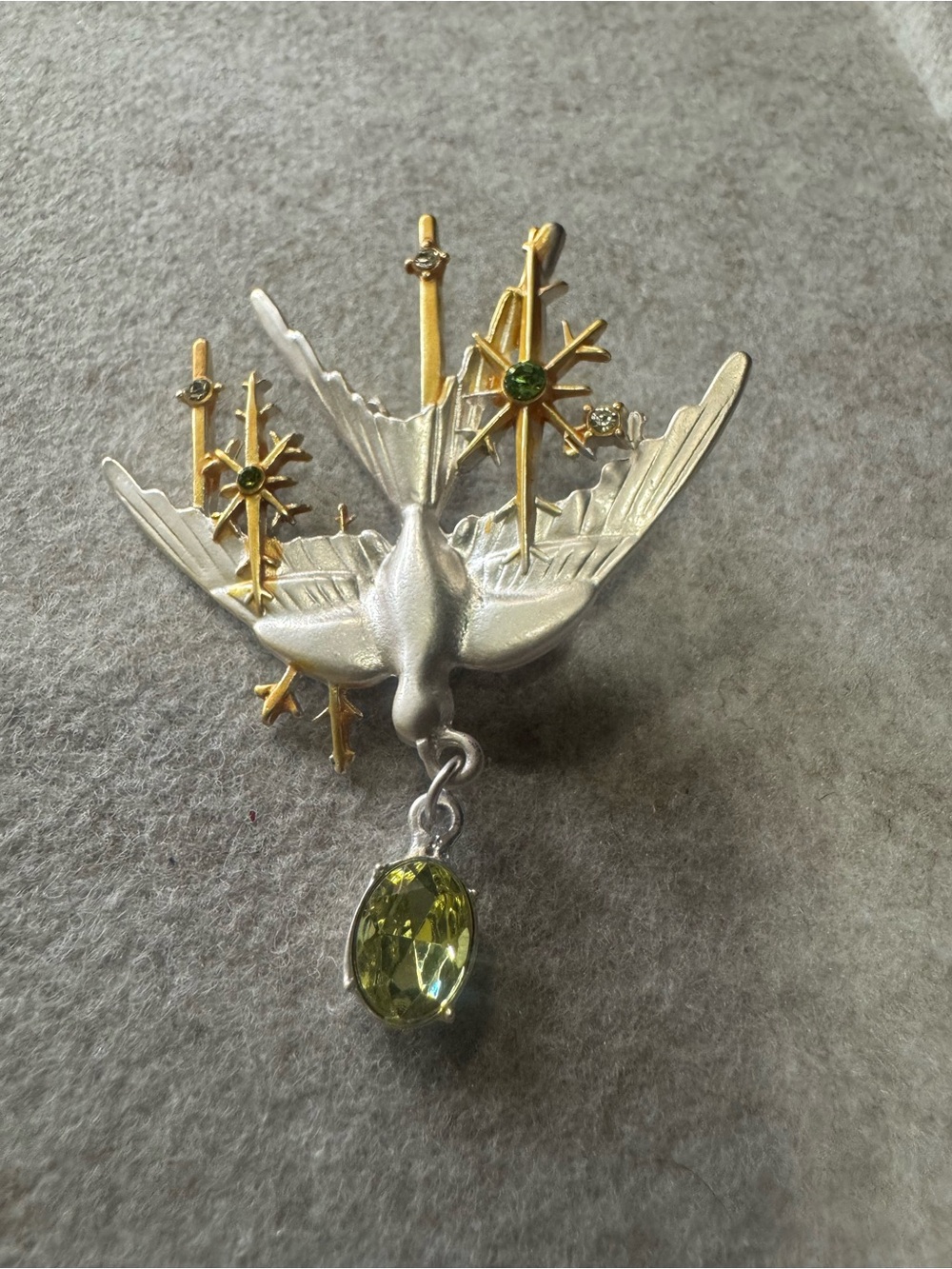 Silver Tone Bird Brooch with Green Crystal Drop - Picture 4 of 5